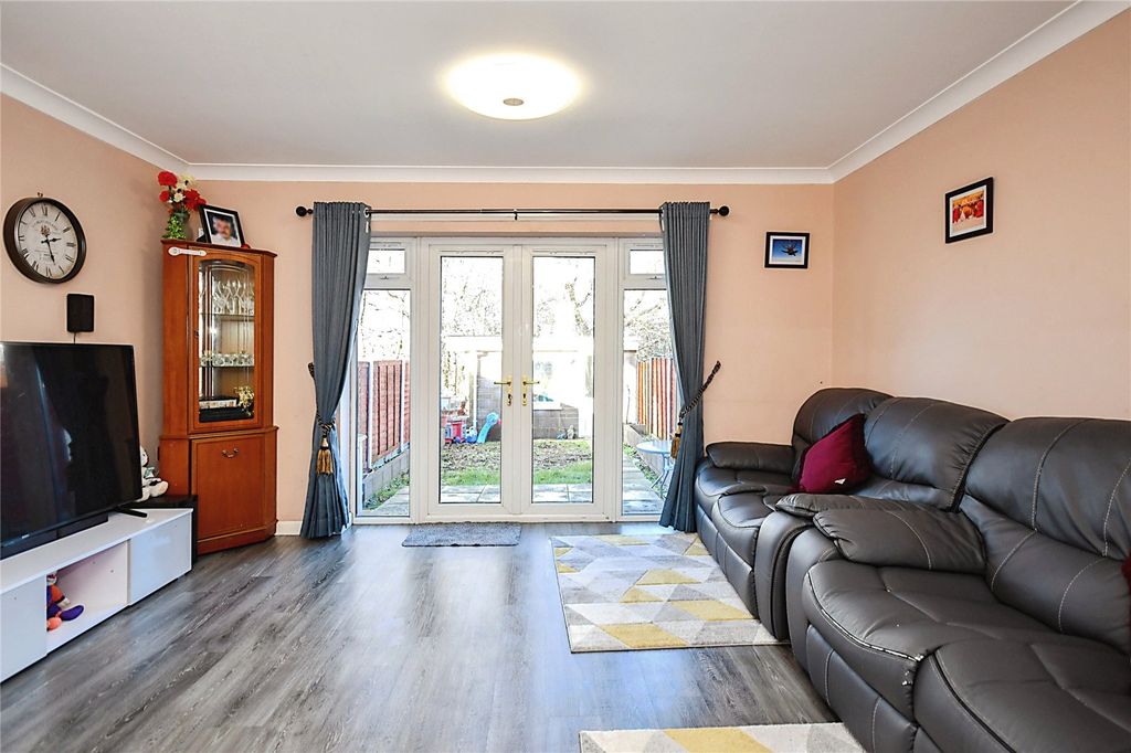 Property photo 2 of 16 Photography