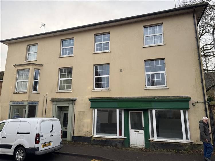 Property photo 1 of 5