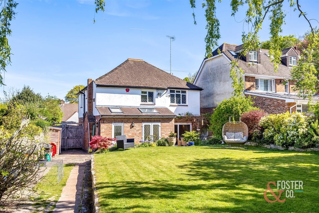 Property photo 2 of 27 Grangeways, 2-019.Jpg