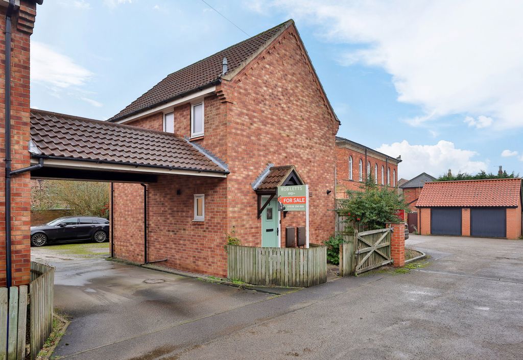 Property photo 1 of 16