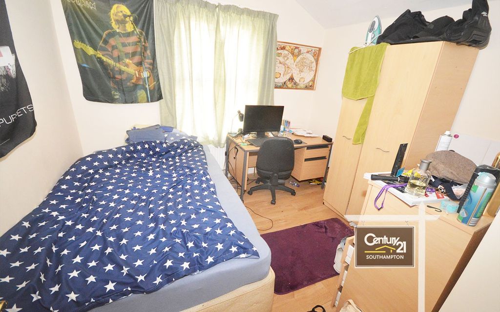 Property photo 3 of 11