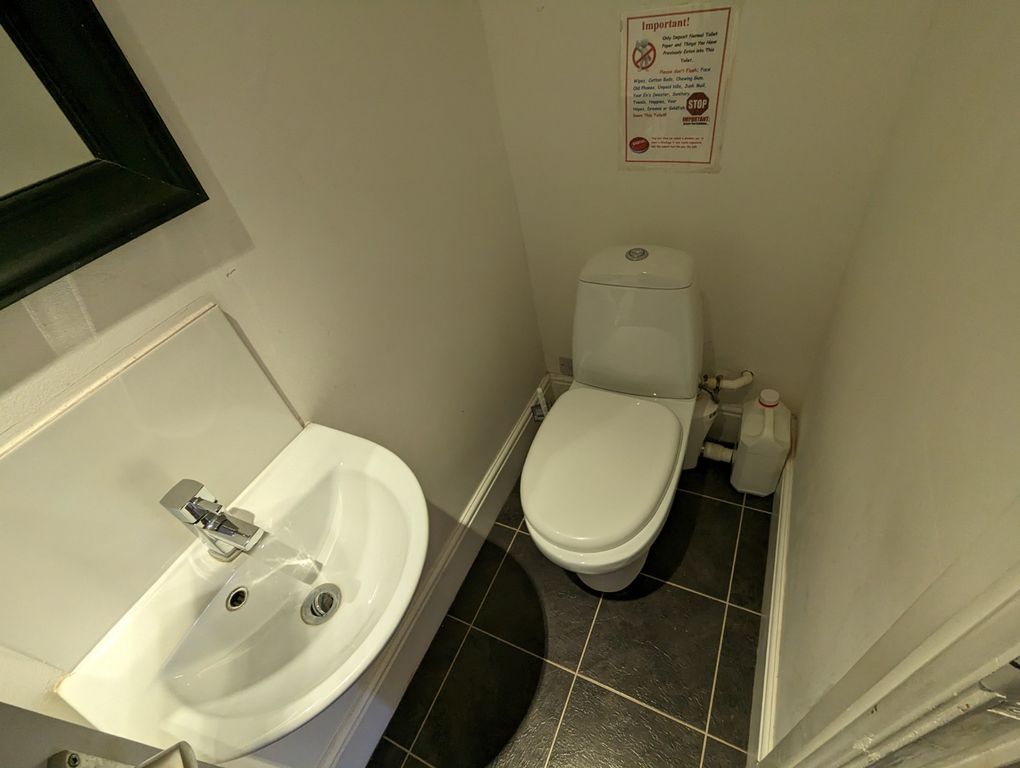 Property photo 3 of 3