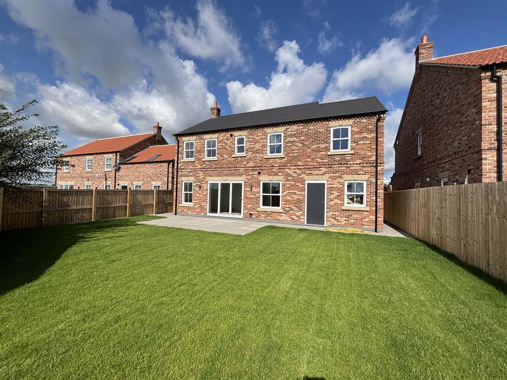 Property photo 3 of 14 Image00003.Jpeg