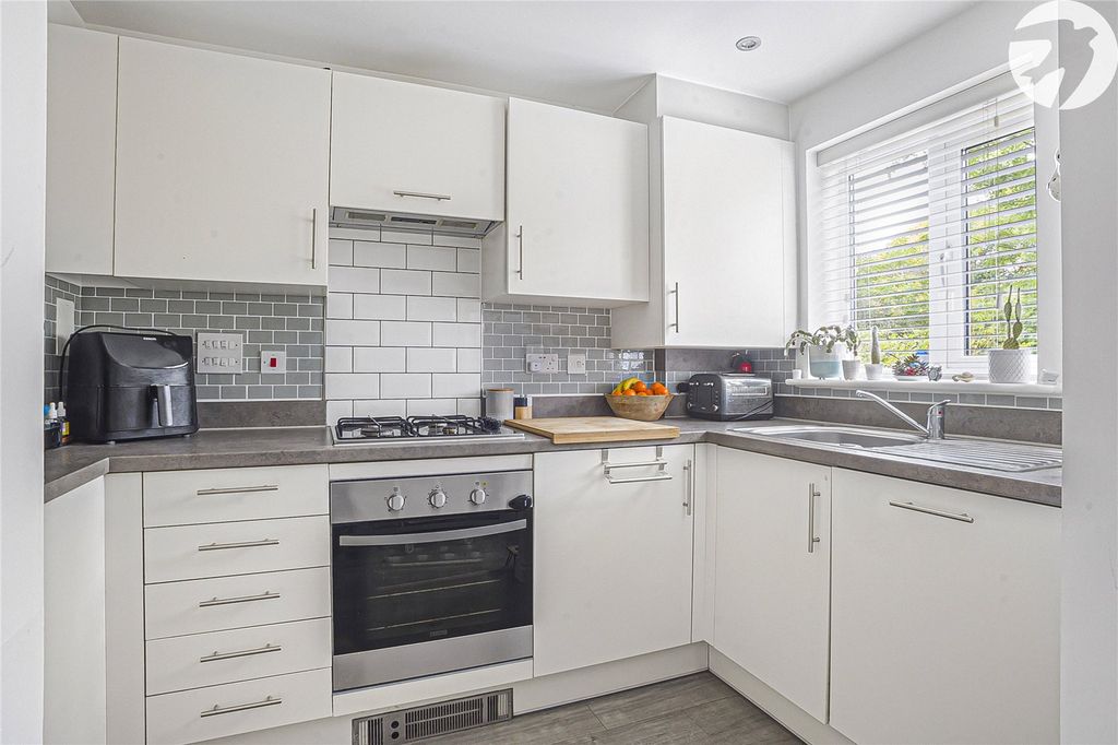 Property photo 3 of 18 Picture No. 26