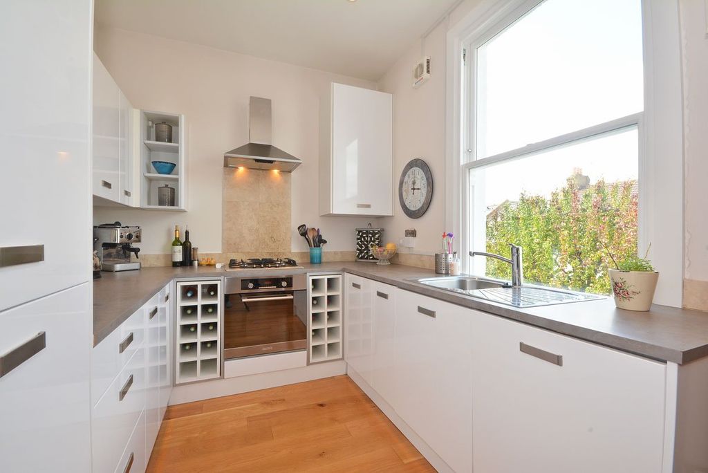 Property photo 3 of 9 Picture No. 22