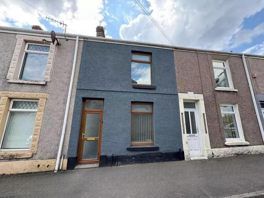 Property photo 1 of 9