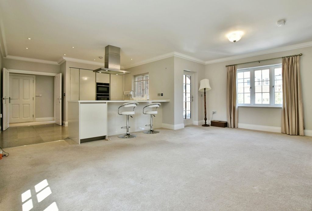 Additional image 5 of 3 bed flat for saleBrockley Square, Wilmslow, Cheshire SK9