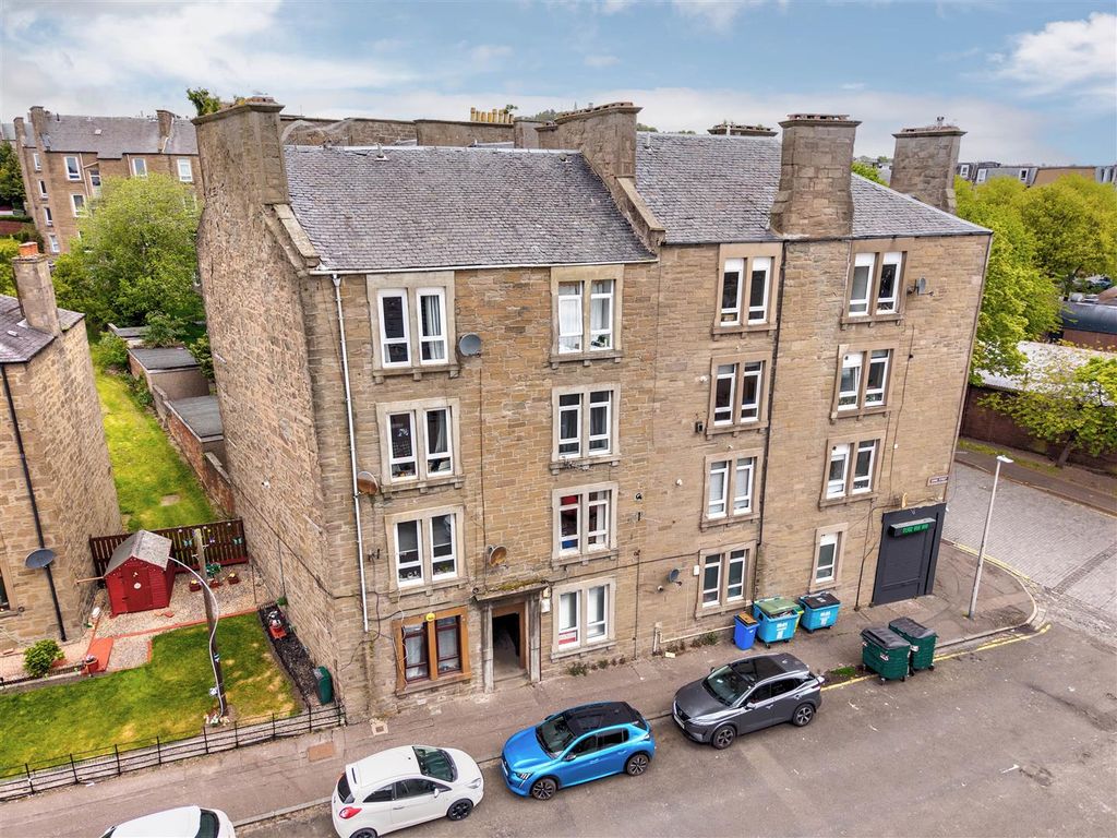Property photo 1 of 12 1B Corso Street Dundee-9.Jpg