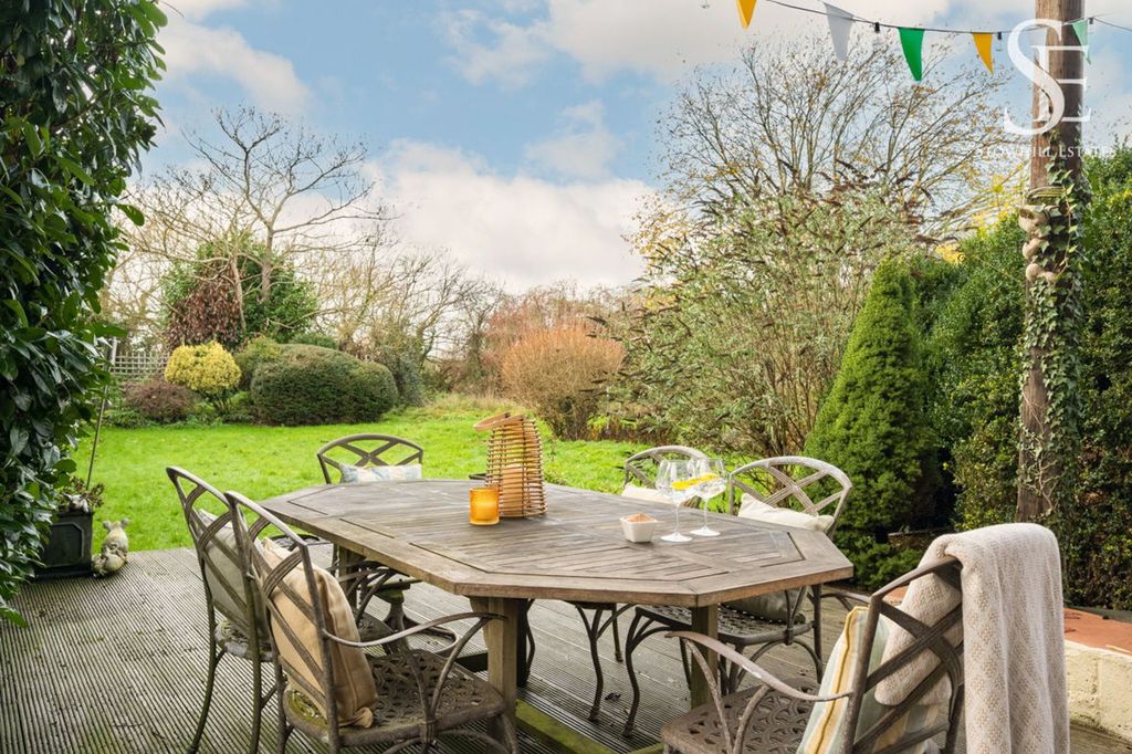 Property photo 1 of 22 Garden