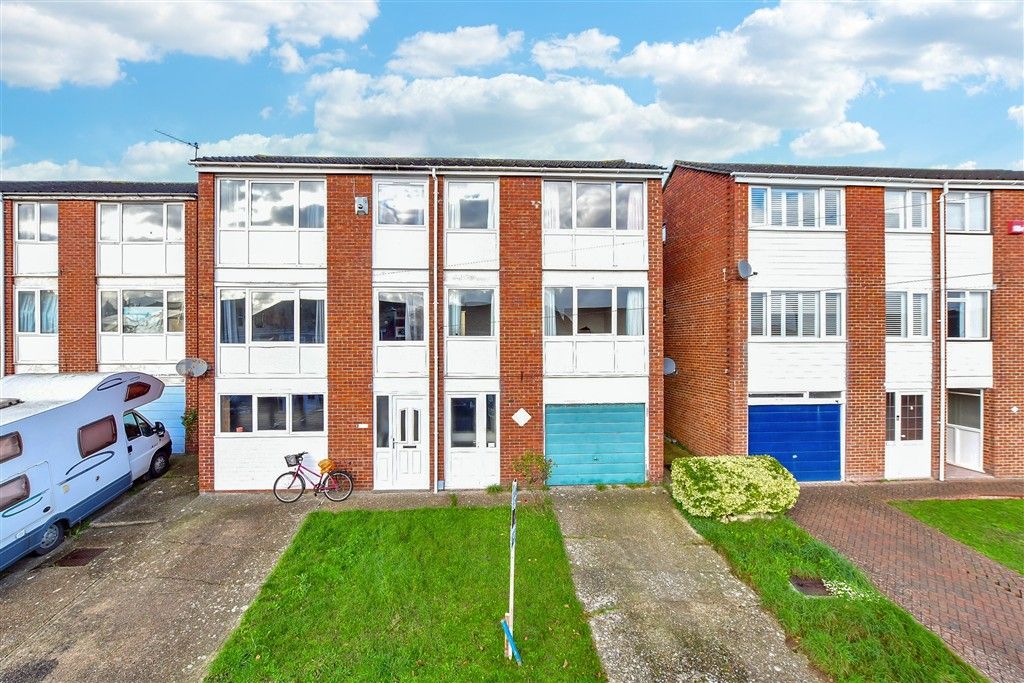 Property photo 2 of 9 External (Web)