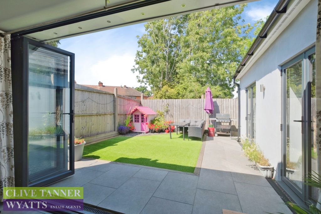 Property photo 3 of 19 Lounge Showing Bi Fold Doors