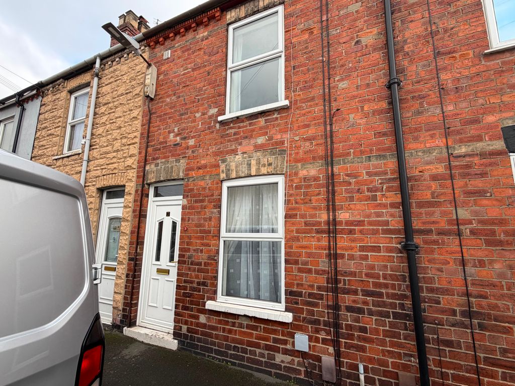 Property photo 1 of 8