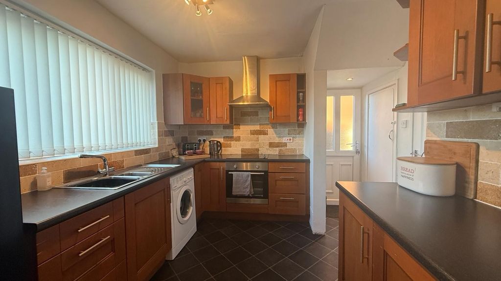 Property photo 3 of 12 Image