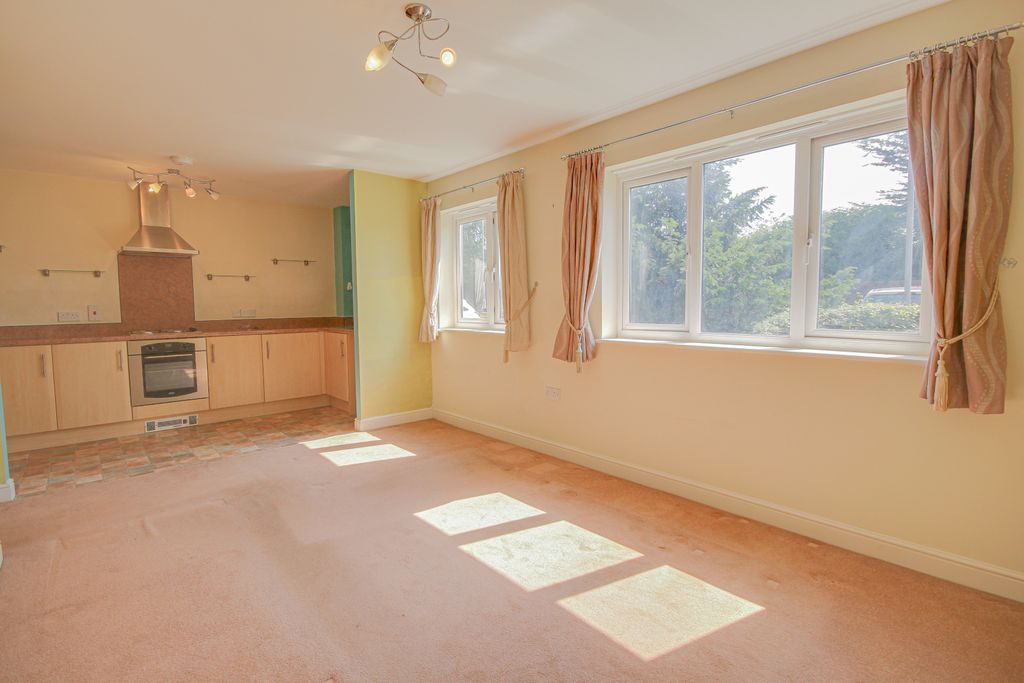 Property photo 2 of 9