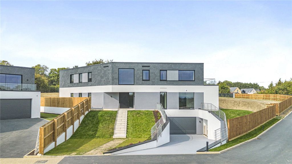 Additional image 45 of 6 bed detached house to rentRosebury Close, Goffs Oak, Waltham Cross, Hertfordshire EN7