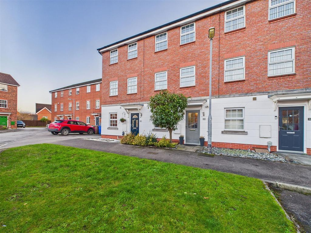 Property photo 1 of 11 Cam03303G0-Pr0292-Still025.Jpg