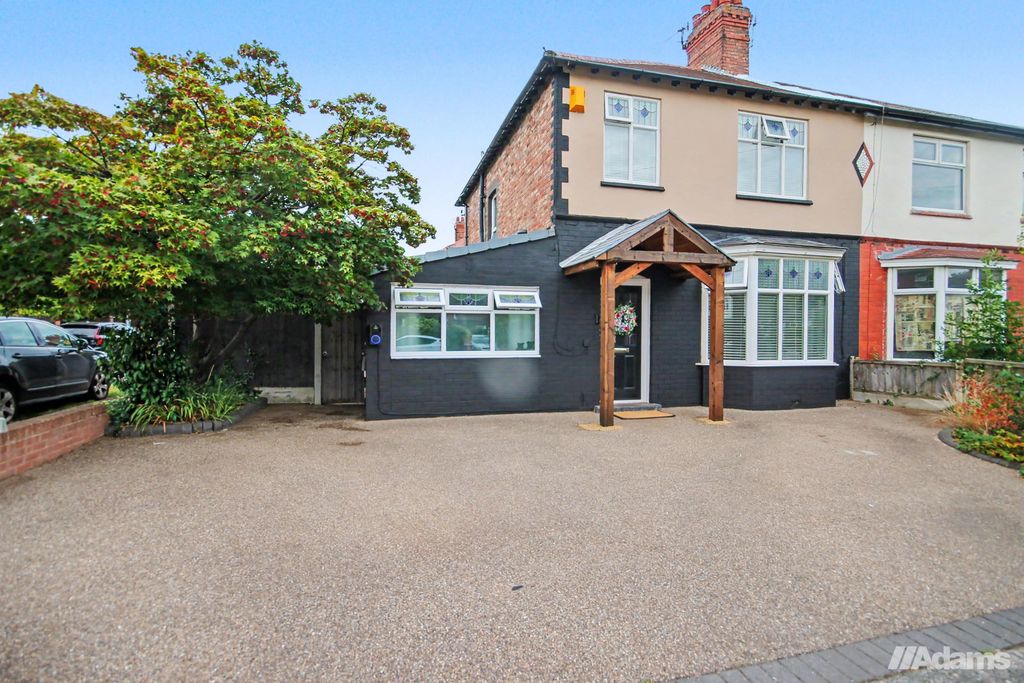 Property photo 1 of 33