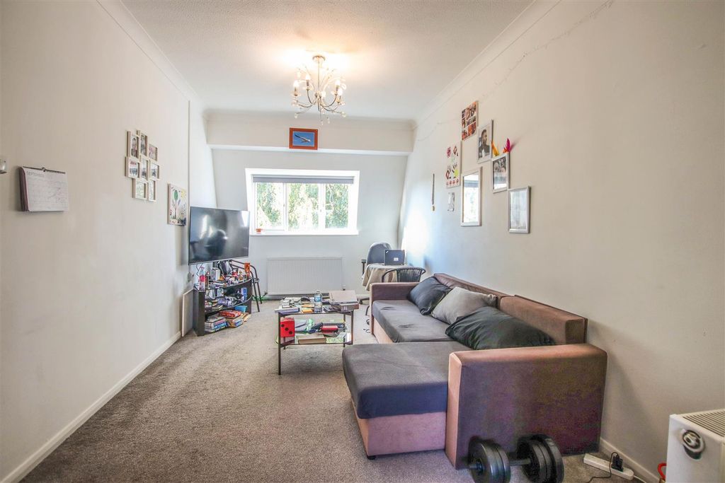 Property photo 3 of 10 Img_1362.Jpg