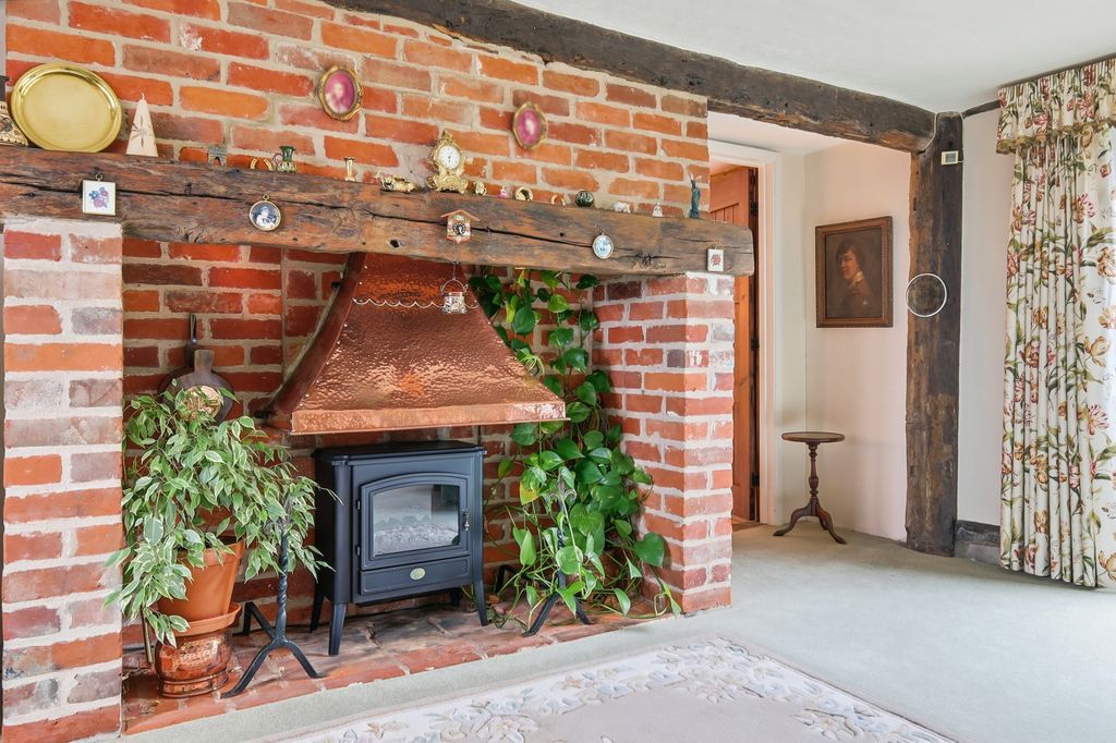 Property photo 3 of 18 Reception