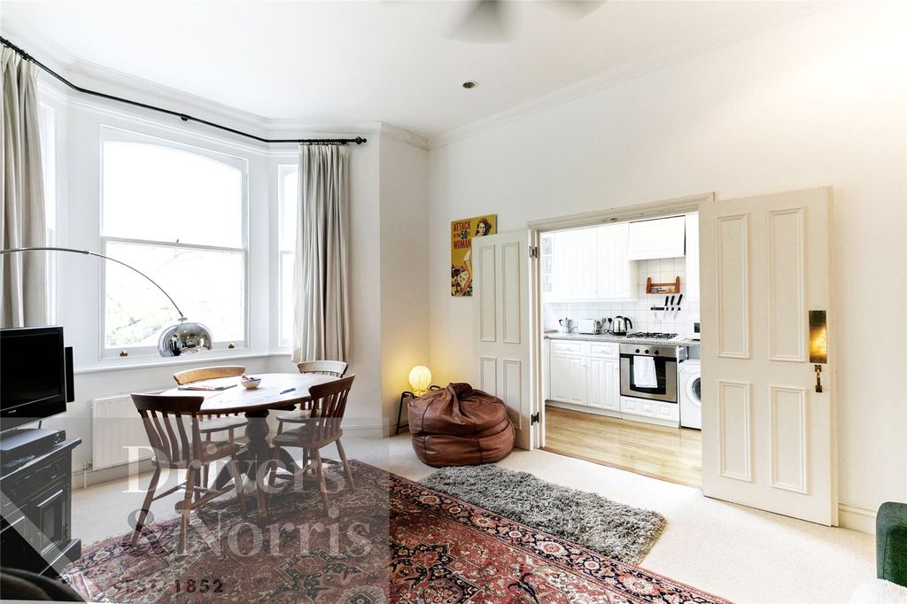 Property photo 3 of 14 Picture No. 02