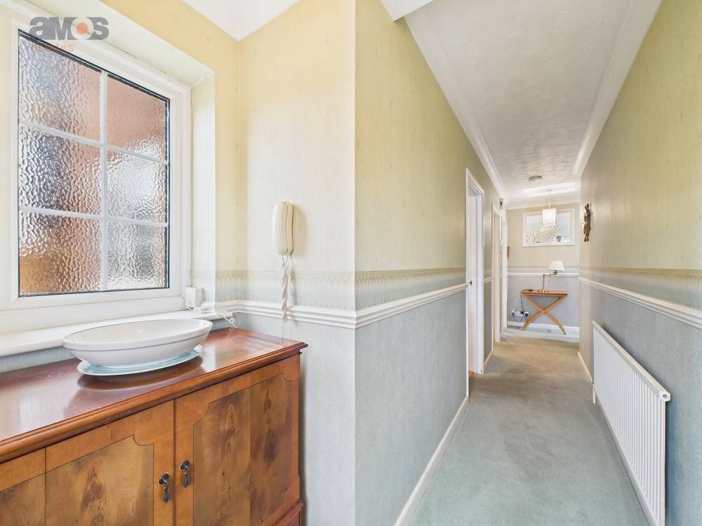 Property photo 3 of 18 4528134