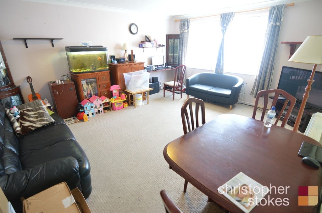 Property photo 2 of 6 4464881
