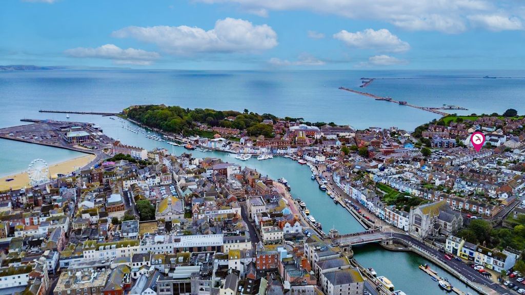 Property photo 2 of 22 Location Shot.Png