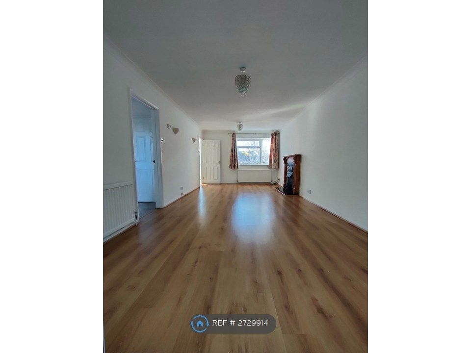 Property photo 3 of 28 Living