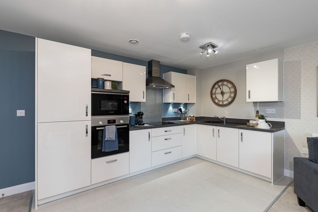 Property photo 3 of 17 Show Home Kitchen