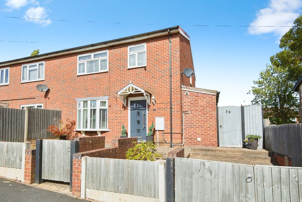 Property photo 1 of 12