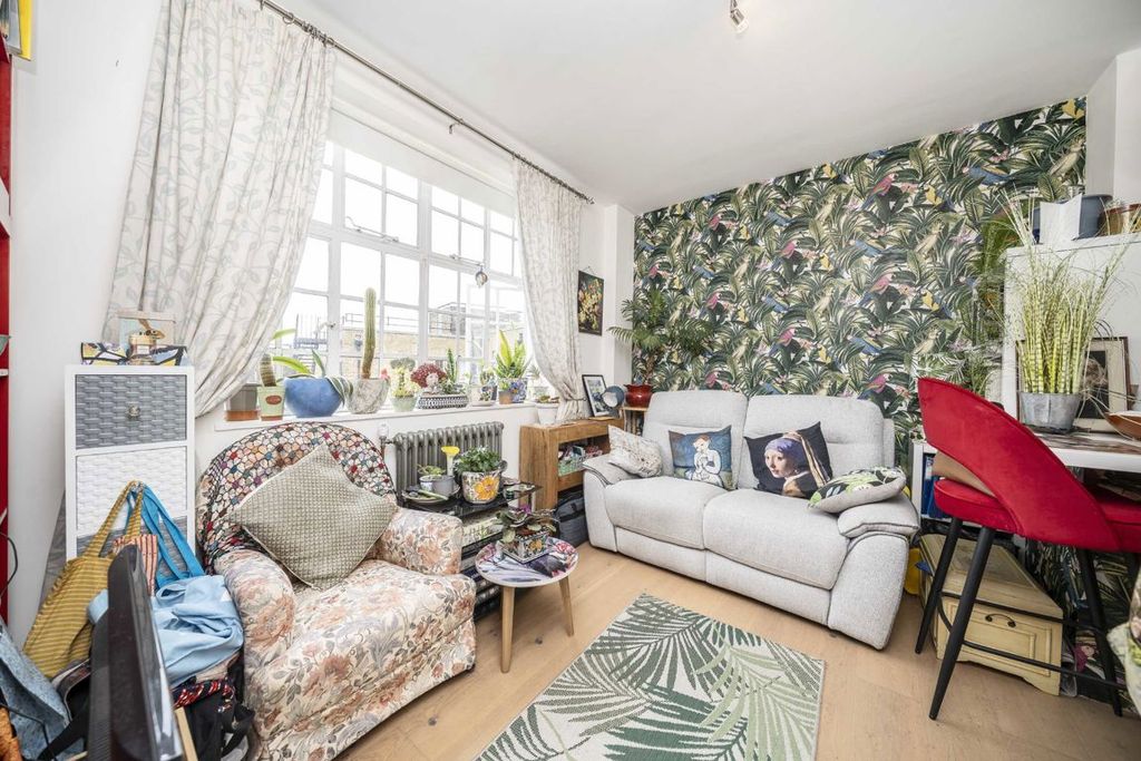 Property photo 2 of 4