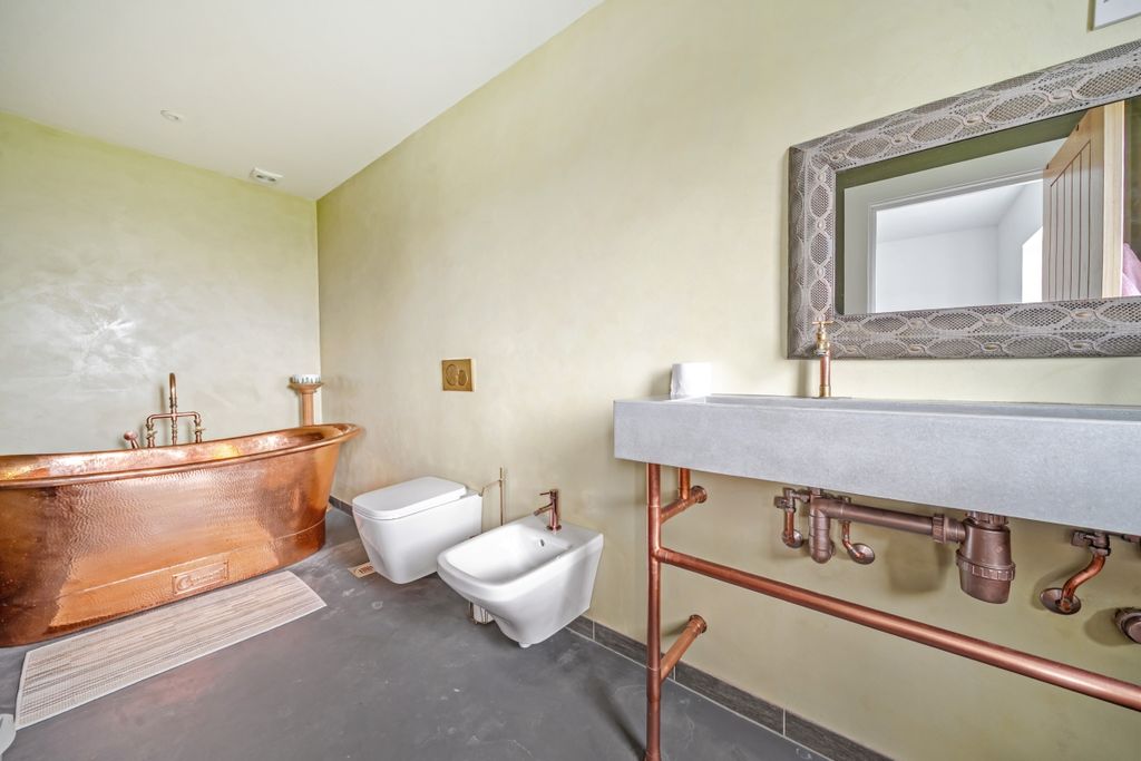 Additional image 18 of 3 bed flat to rentBristol Road, Cam, Dursley GL11