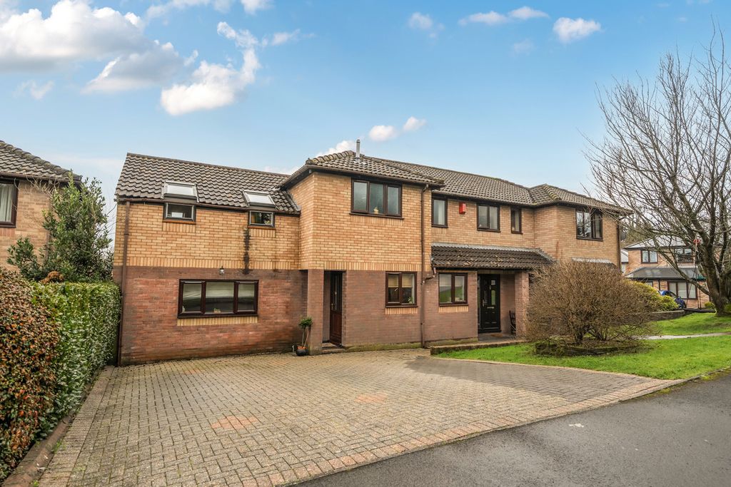 Property photo 3 of 22