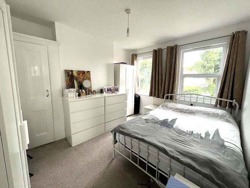 Property photo 2 of 4