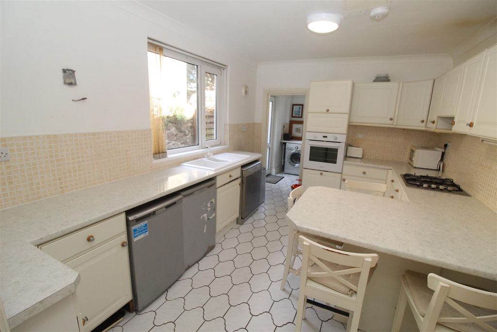 Property photo 2 of 14 Img_8540.Jpg