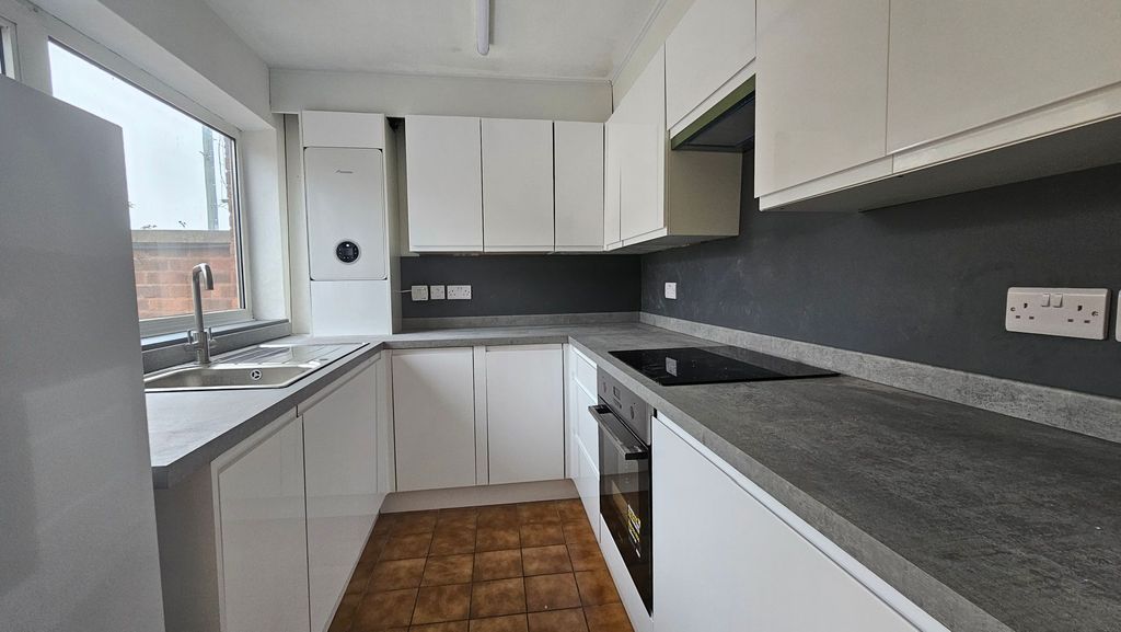 Property photo 3 of 17 Photo 3