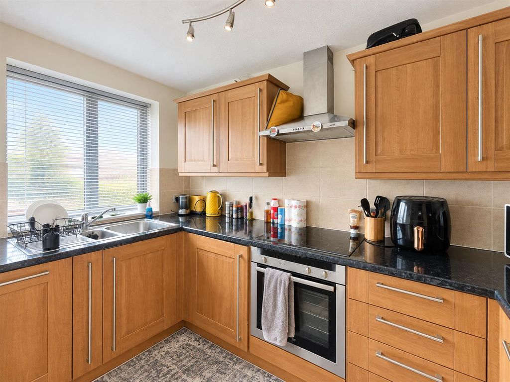 Property photo 2 of 7 Kitchen.Png