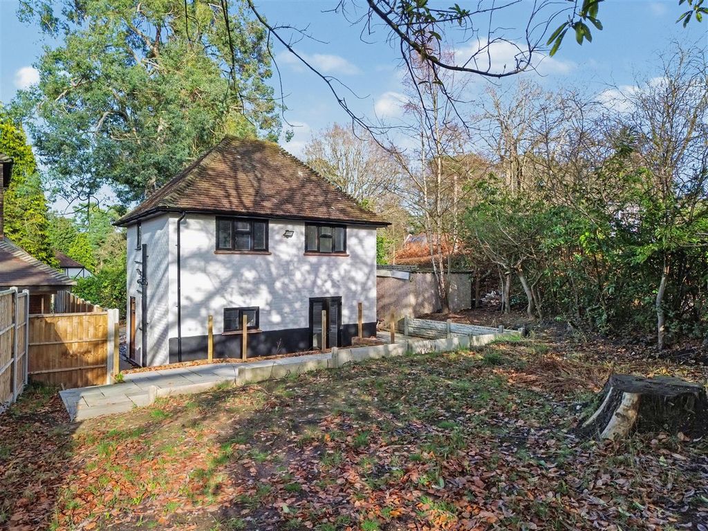 Property photo 2 of 16 Rear