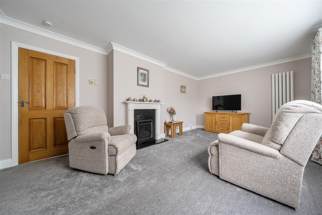 Property photo 3 of 18 1468859 (17).Jpg