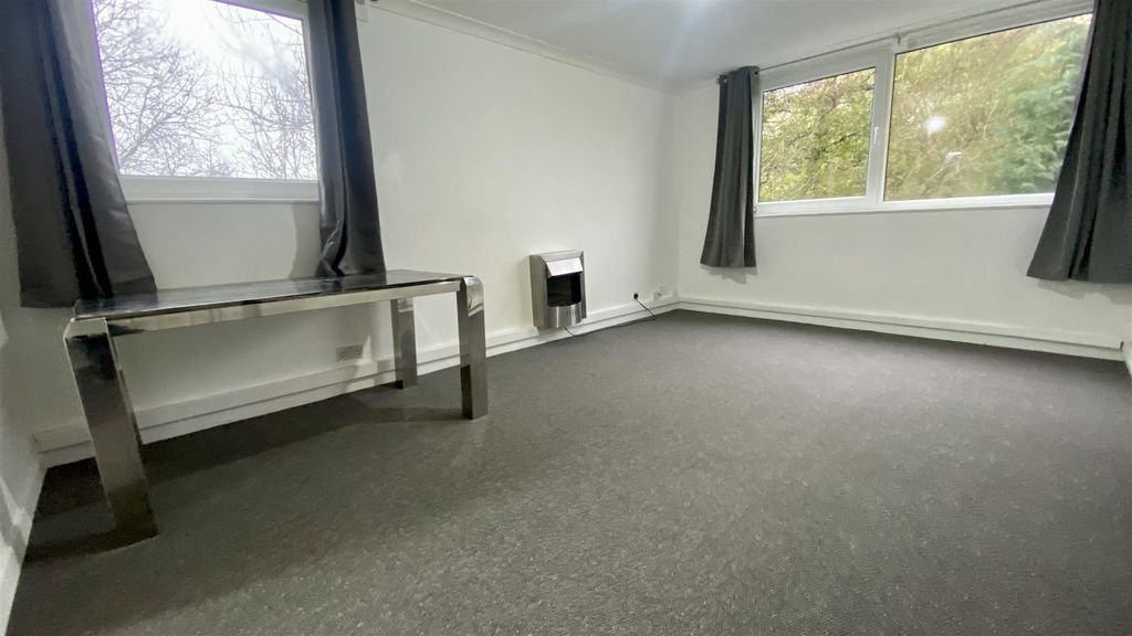 Property photo 3 of 8 Img_4887.Jpg