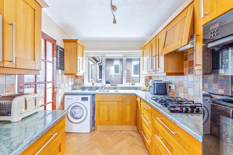 Property photo 3 of 20 Photo 11