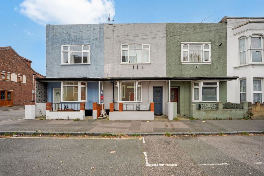 Property photo 1 of 14