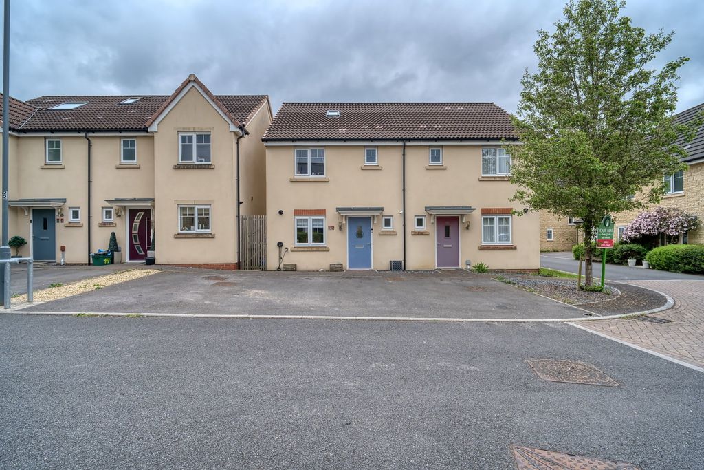 Property photo 1 of 22