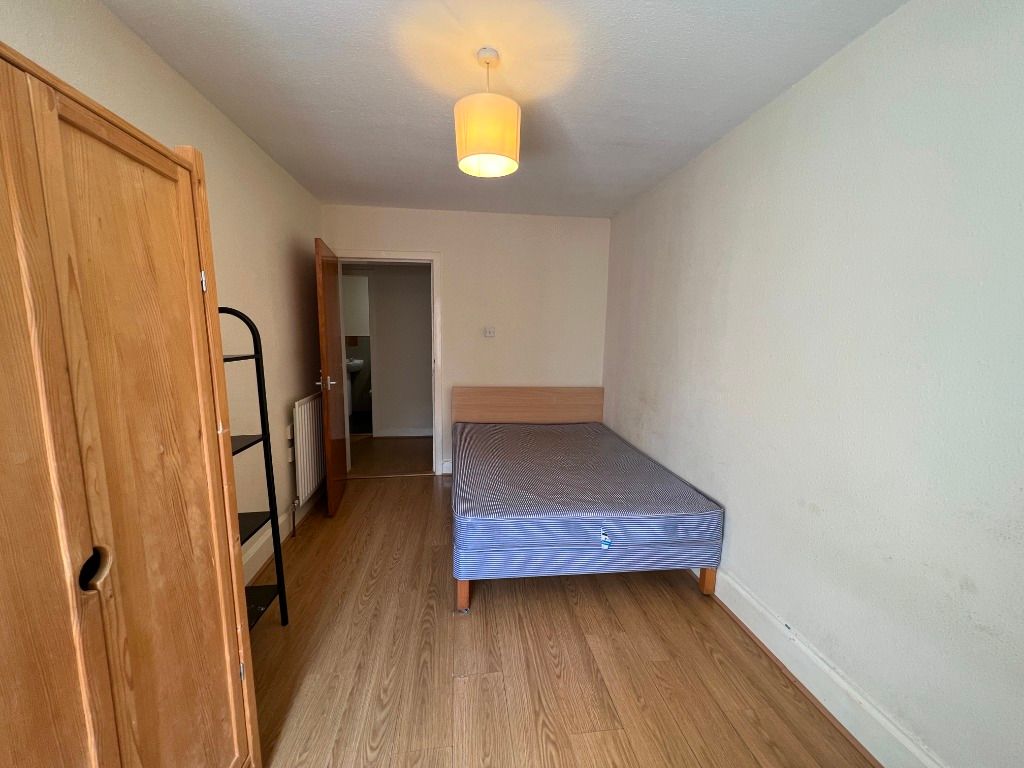 Property photo 3 of 5 Photo 3