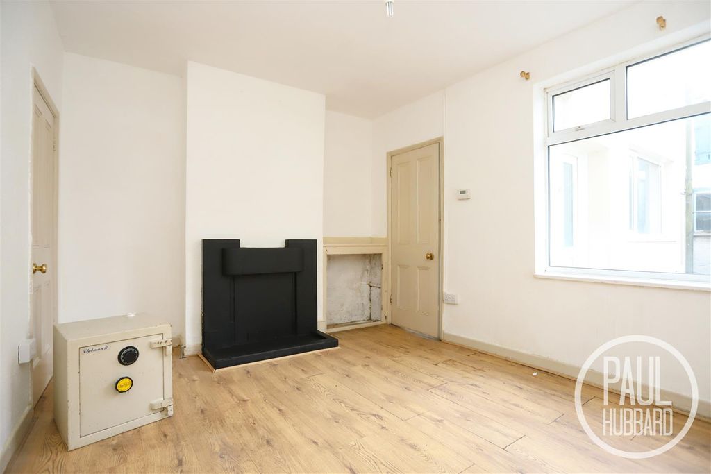 Property photo 1 of 12 Img_2563.Jpg