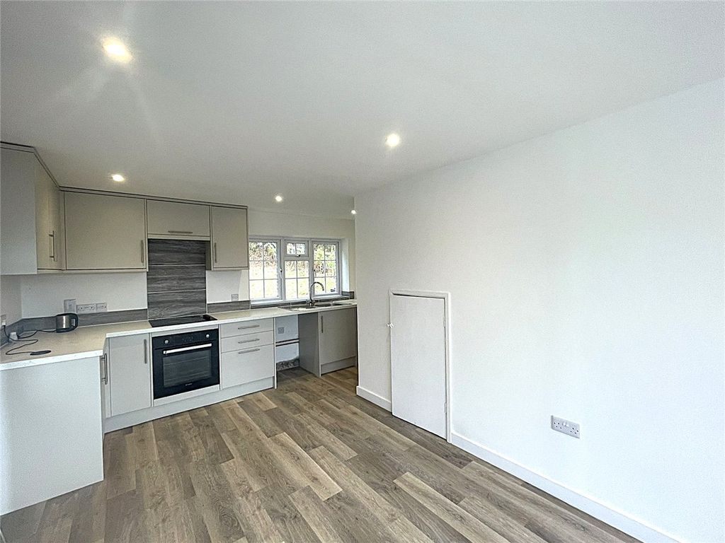Property photo 2 of 10 Picture No. 02