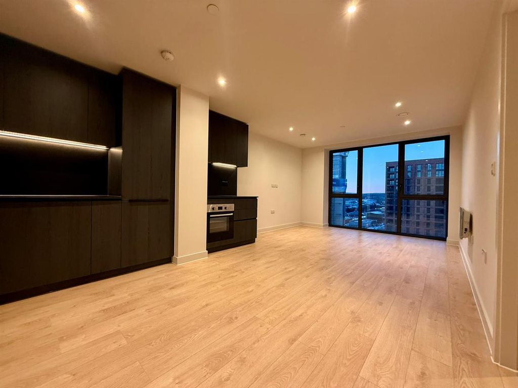 Property photo 1 of 11 Whatsapp Image 2026-01-06 At 11.23.40.Jpeg