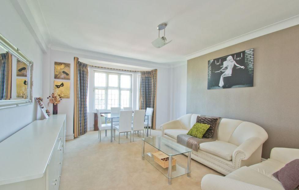 Property photo 1 of 6 Recep.Jpg