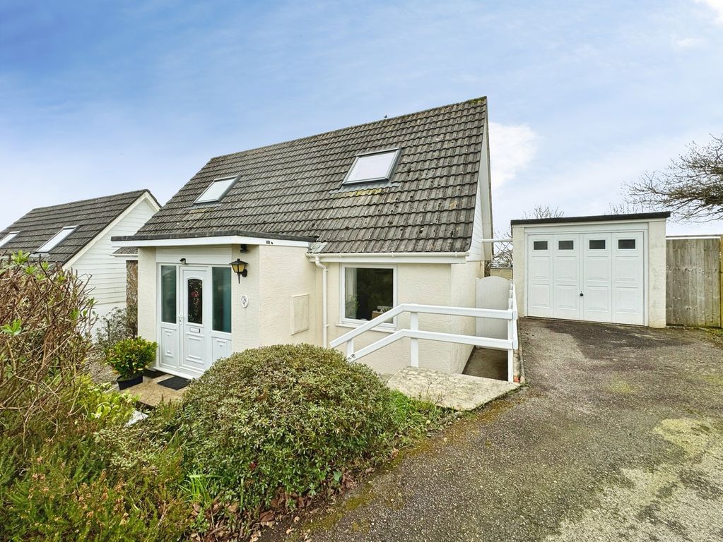 Property photo 1 of 19 Front Aspect