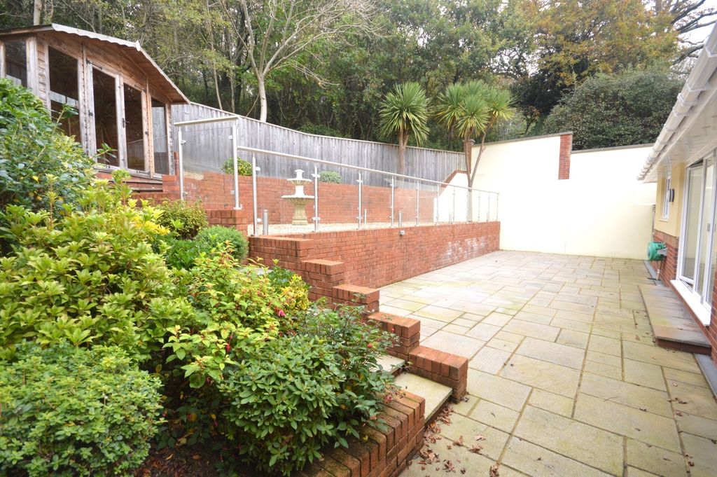 Property photo 2 of 21 2 - Picture No. 06